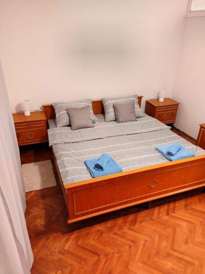 شقة Aurora Apartman زادار المظهر الخارجي الصورة
